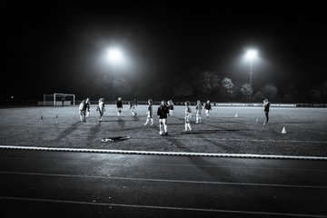 Album: wBJ SVHU am 5.11.14 - B-Juniorinnen SV Henstedt Ulzburg - Krummesser SV : Ergebnis: 0:9